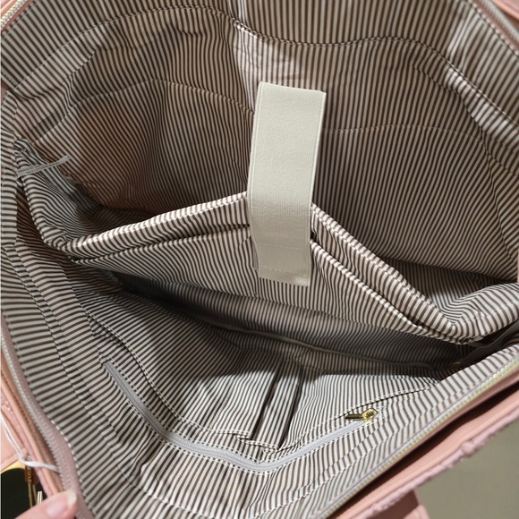 NWT LOVEVOOK Pink Quilted Tote Bag with Wristlet - Picture 6 of 10